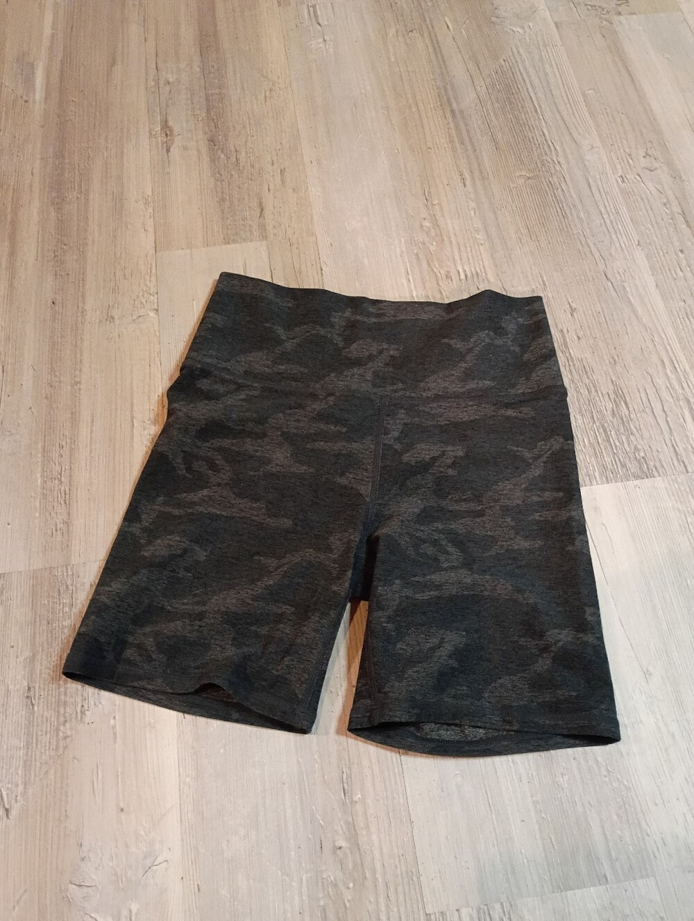 Vuori Shorts